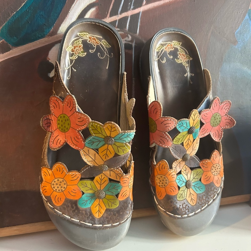 Floral Leather Slip-On Mules in Multicolor